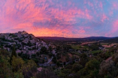 View from Point de vue sur Gordes in Fontanille, 2022 21624 x 11234 pixelsNote: resolution will be slightly reduced to 20000 on long edge
