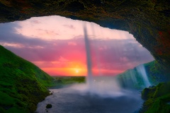 View on Seljalandsfoss in Iceland, 20018472 x 5648 pixels