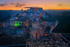 View from Corso Giuseppe Mazzini in Ragusa, 2019 7952 x 5304 pi